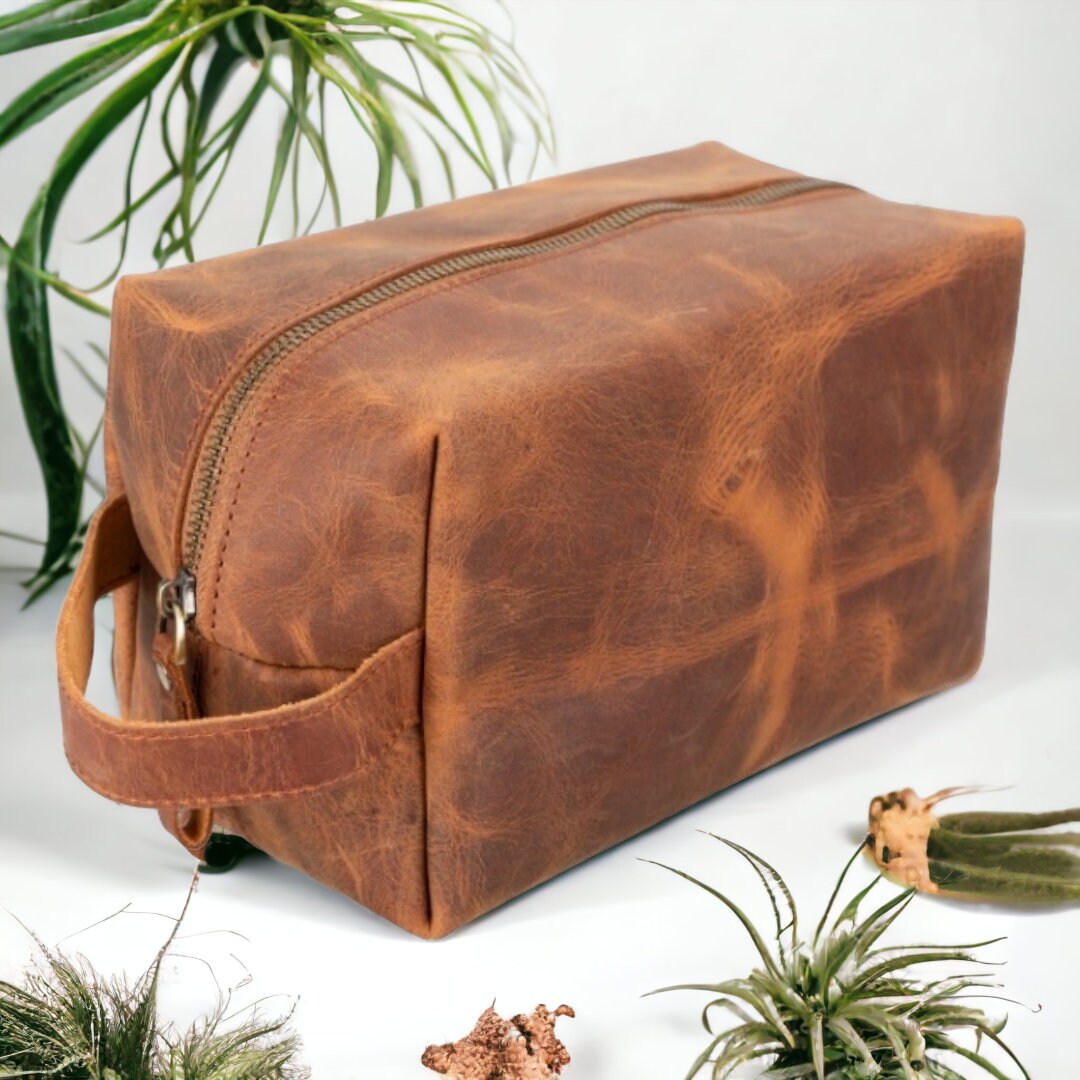 Personalisierte Leder Kulturtasche,   Kosmetiktasche für Damen, Männer Reise Dopp Kit,Geschenk für den Bräutigam, Rasiertasche für Männer